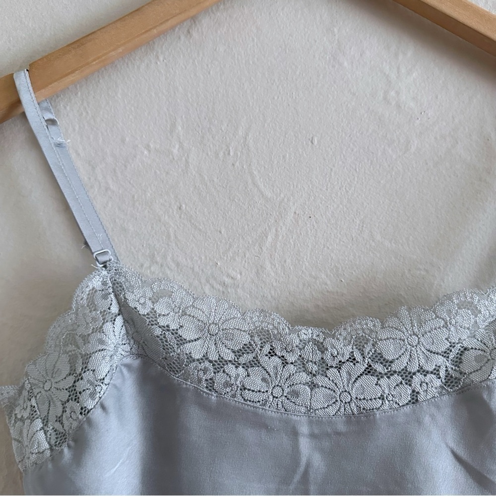 Brandy Melville Dionne Light Blue Satin Lace Trim Cropped Cami Top - Picture 2 of 5